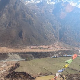 manaslu and tsum valley trekking around